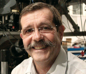Alain Aspect, prix Nobel de physique 2022 Alain Aspect, prix Nobel de physique 2022